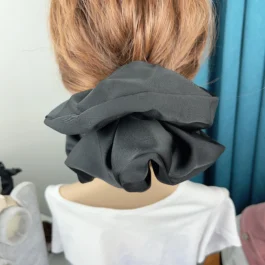 Chouchou Oversize Satin Doux Anti-Casse – Tenue Parfaite Cheveux